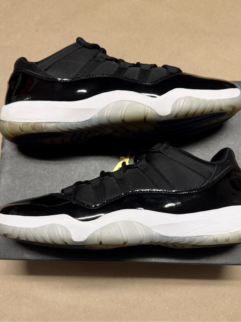 Nike Air Jordan 11 XI Retro Low Space Jam Mens size 13 Basketball Shoes Rare!